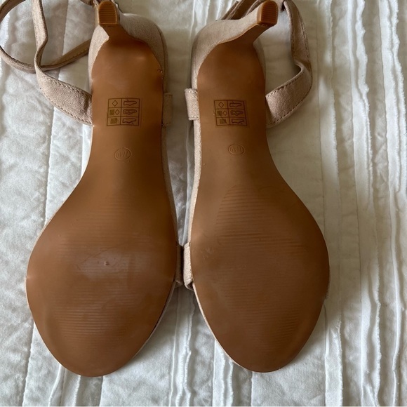 Champagne pink heels by Boohoo. Heel 4.25 in. Size 40 EU / 9.5 US - Picture 6 of 9